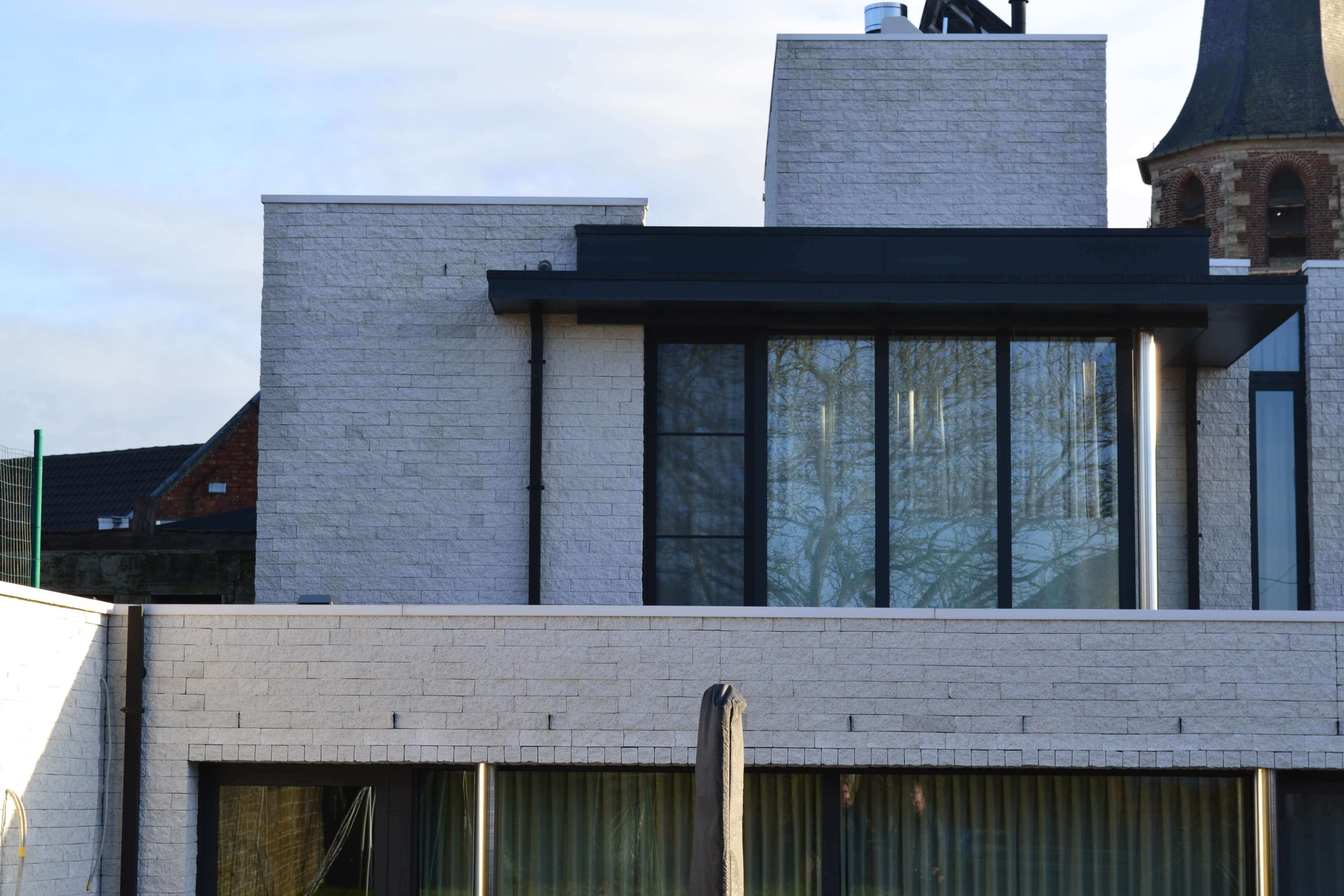 detail achterkant nieuwbouwwoning witte gevelstenen(3)