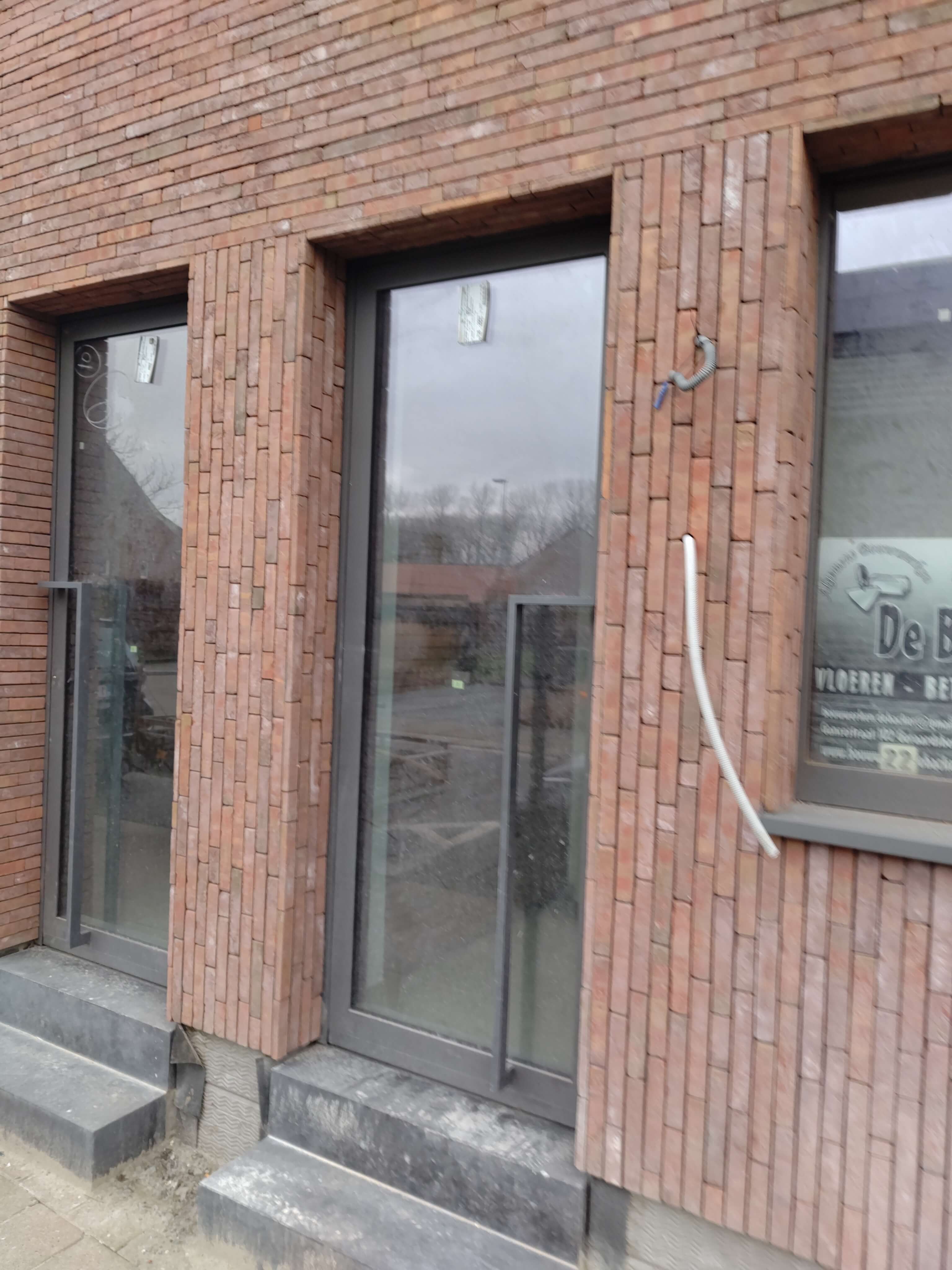 detail gevel en ramen verbouwing