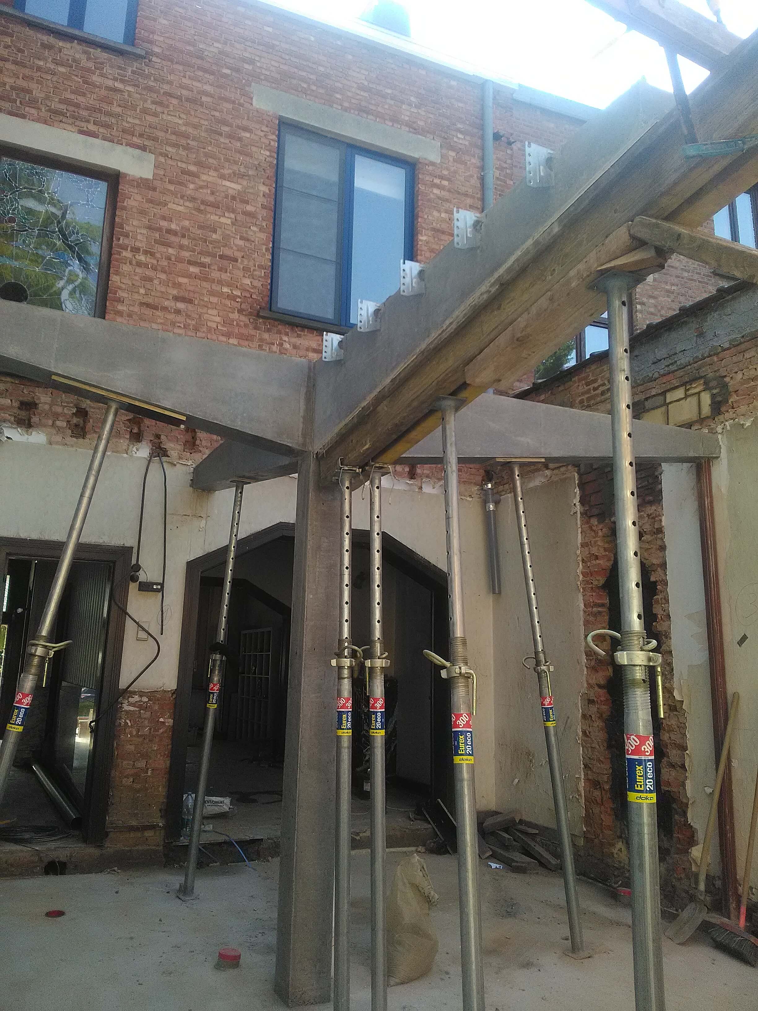 constructie in beton bij renovatie aanbouw