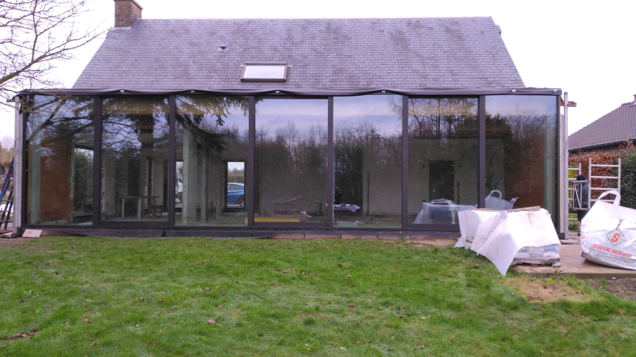 eindresultaat achterkant van de verbouwing van de woning