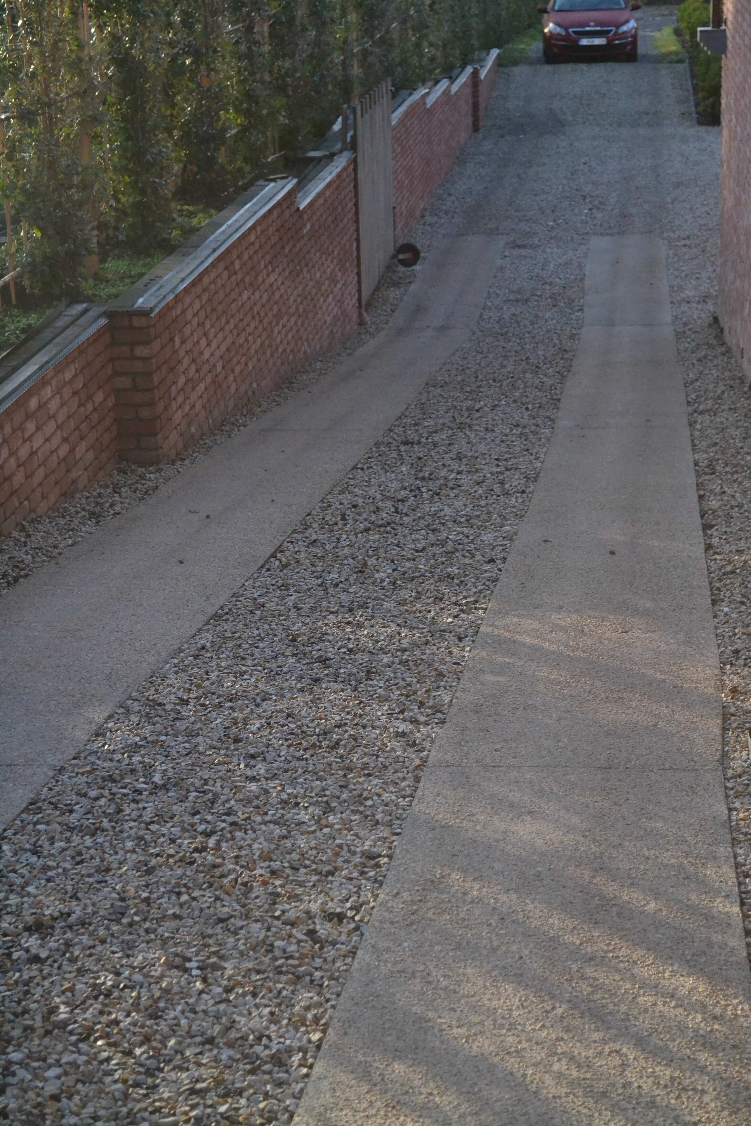 gewassen beton grindbeton oprit nieuwbouwwoning